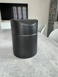 Mini pattumiera in alluminio nera