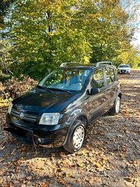 Panda 4x4 climbing