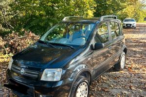 Panda 4x4 climbing