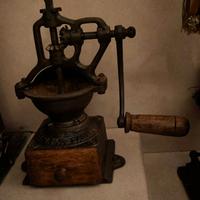Macina caffè antico