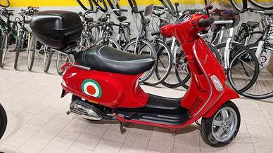 Piaggio Vespa S 50 Rossa