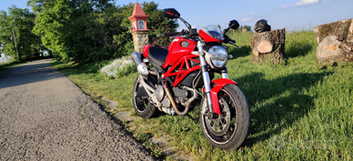 Ducati monster 696+