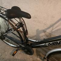 Bicicletta da passeggio usata poche volte