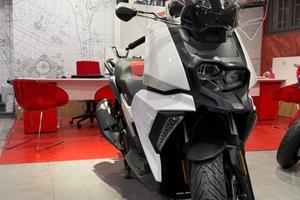 BMW C 400 X ABS DEL 03/2019 CON 20.000KM