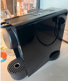 Macchina Nespresso Essenza Plus C45