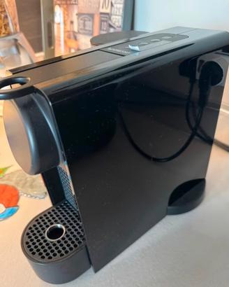Macchina Nespresso Essenza Plus C45