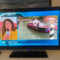 TV  Sharp 32" LCD + Decoder Digitale + Cavo HDMI