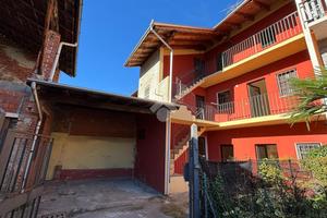 CASA INDIPENDENTE A VARALLO POMBIA