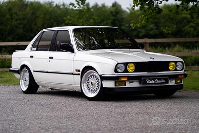 BMW E30 325i