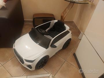 Audi elettrica per bambini