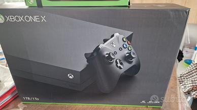 Xbox One X con telecomando, no controller
