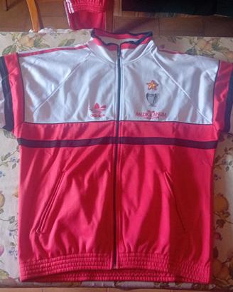 Completo del milan rosso e bianco