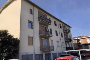 Immobile in asta di 117 m² con 3 locali e box auto