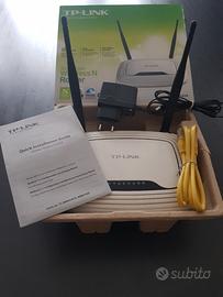 Router Tplink WR841N