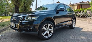 Audi Q5 2.0 TDI 170CV 4X4 con Gancio Traino!!