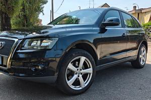 Audi Q5 2.0 TDI 170CV 4X4 con Gancio Traino!!