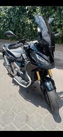 Honda x adv 750
