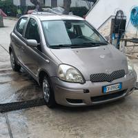 Toyota Yaris 1400 75cv turbo diesel 