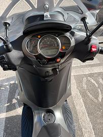 Beverly 300 S abs/asr