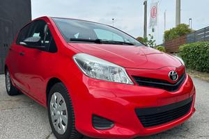 TOYOTA - Yaris - 1.0 5 porte Lounge
