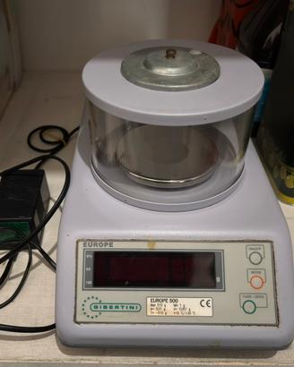 Bilancia elettronica di precisione