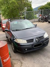 Ricambi Renault Megane 2005 - Veicolo per ricambi
