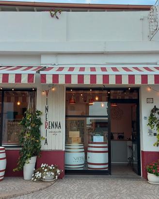 Prestigiosa enoteca a Leuca