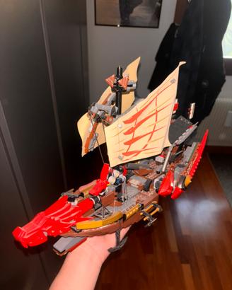 Lego ninjago nave trattabile