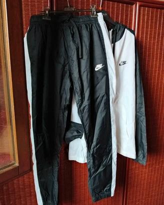 Tuta completa giacca e pantalone NIKE