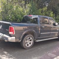 dodge ram 1500 laramie