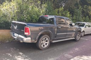 dodge ram 1500 laramie
