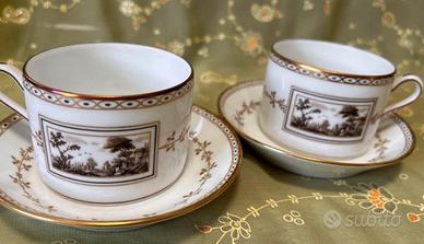 Un paio di tazze e piattini