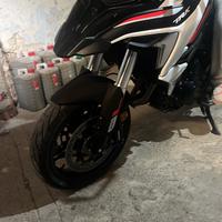 Benelli trk 702 s