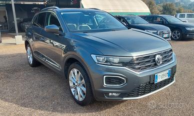 Volkswagen T-Roc 2.0 TDI SCR 4MOTION Advanced Blue