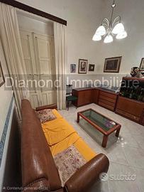 Casa semindipendente con cortile a Giarre