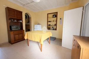 2 LOCALI A VASANELLO