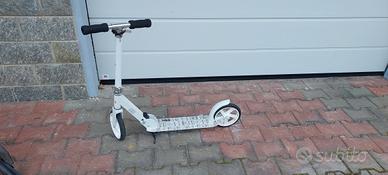 monopattino pieghevole 