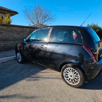 Lancia Y 1.3 Multijet Diesel – 2005 – 2.000€ tratt