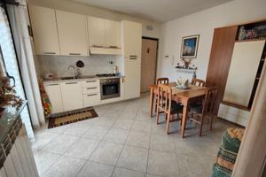 Villa pigna seminuovo con ascensore e garage