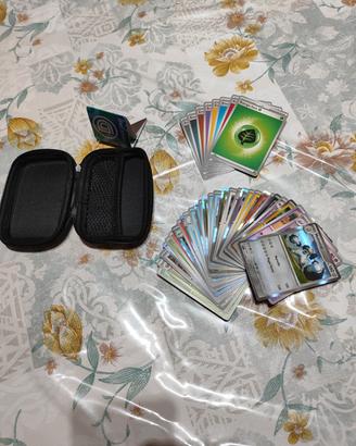 Lotto carte Pokémon + portacarte 