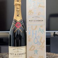 Edizione Speciale con Astuccio Moët & Chandon