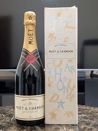 Edizione Speciale con Astuccio Moët & Chandon