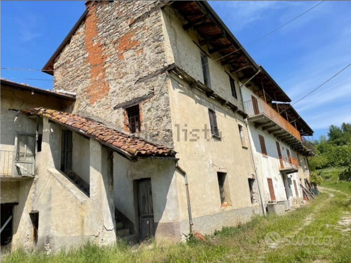 Cascina Alta Langa (Cuneo) a 25 km da Alba - Vista 3