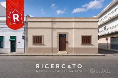 Villa di 330 m² con 4 locali e box auto doppio a S