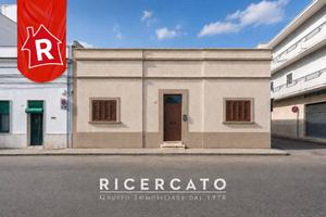 Villa di 330 m² con 4 locali e box auto doppio a S