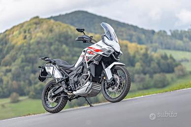 Zontes ZT 703 F MY2025 CON TRIS DI VALIGIE