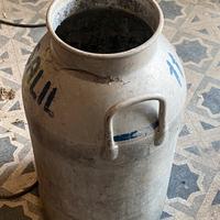Bidon di latte vintage