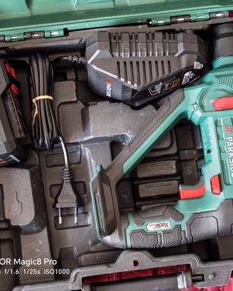 tassellatore/trapano 20v parkside completo 