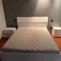LETTO MATRIMONIALE BIANCO