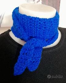 sciarpa/foulard all'uncinetto 